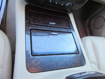 2012 GMC Yukon XL Denali - Photo 34 - Bohemia, NY 11716