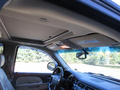 2012 GMC Yukon XL Denali - Photo 40 - Bohemia, NY 11716