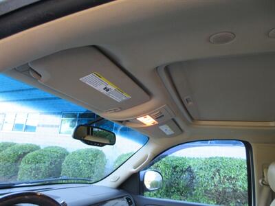 2012 GMC Yukon XL Denali - Photo 39 - Bohemia, NY 11716