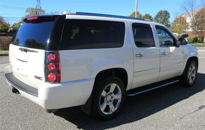 2012 GMC Yukon XL Denali - Photo 8 - Bohemia, NY 11716