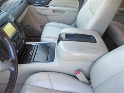 2012 GMC Yukon XL Denali - Photo 32 - Bohemia, NY 11716