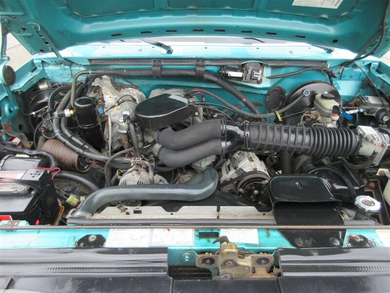 1995 Ford F-150 XLT   - Photo 63 - Bohemia, NY 11716