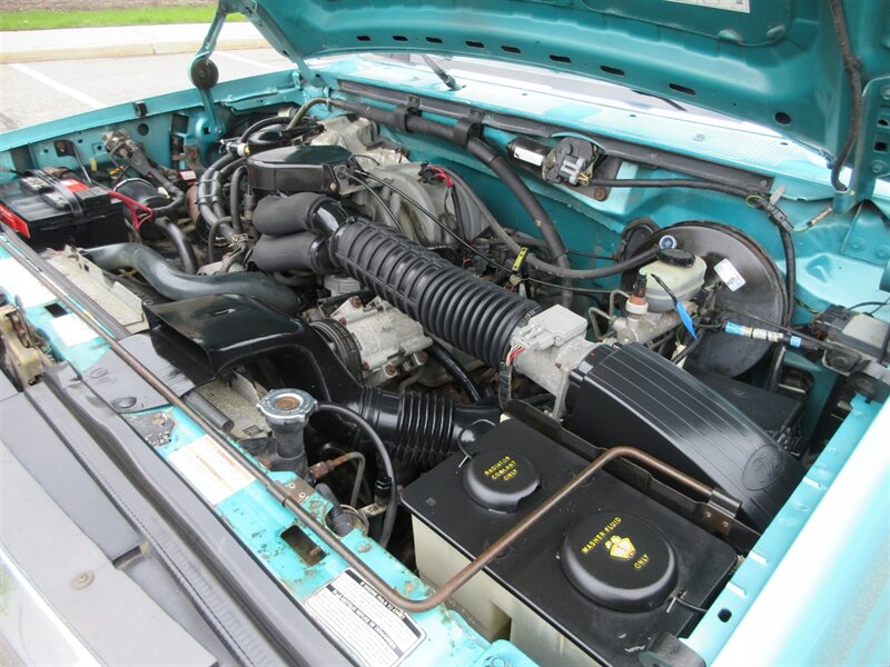 1995 Ford F-150 XLT   - Photo 62 - Bohemia, NY 11716