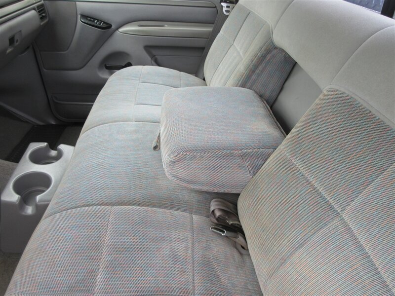1995 Ford F-150 XLT   - Photo 45 - Bohemia, NY 11716