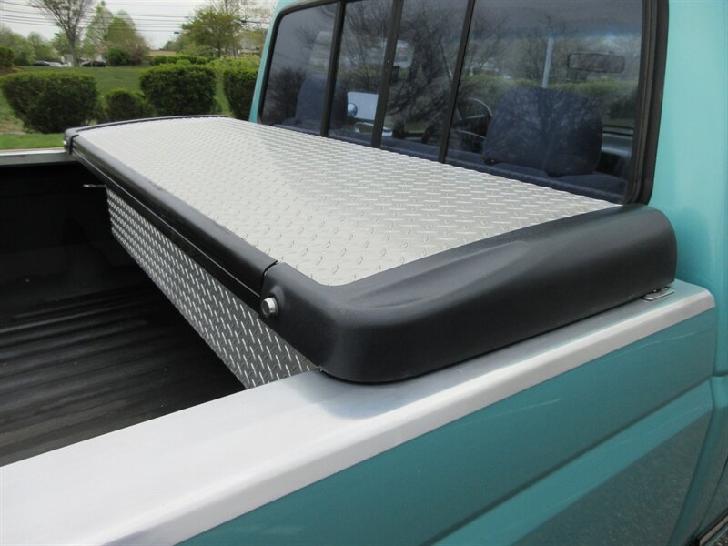 1995 Ford F-150 XLT   - Photo 28 - Bohemia, NY 11716