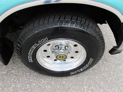 1995 Ford F-150 XLT - Photo 58 - Bohemia, NY 11716