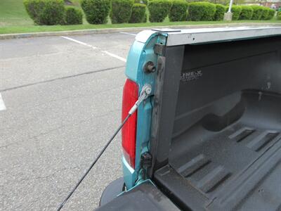 1995 Ford F-150 XLT - Photo 32 - Bohemia, NY 11716