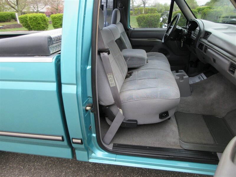 1995 Ford F-150 XLT   - Photo 53 - Bohemia, NY 11716