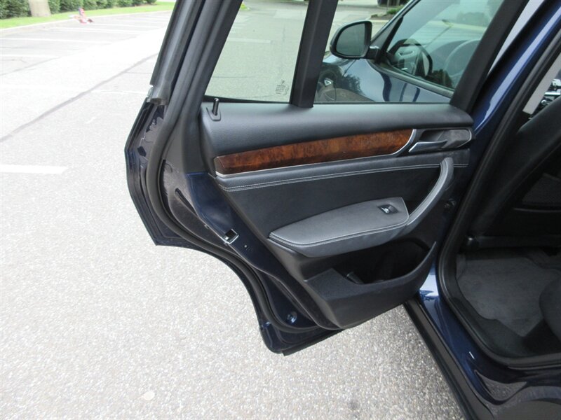 2016 BMW X3 xDrive28i   - Photo 39 - Bohemia, NY 11716