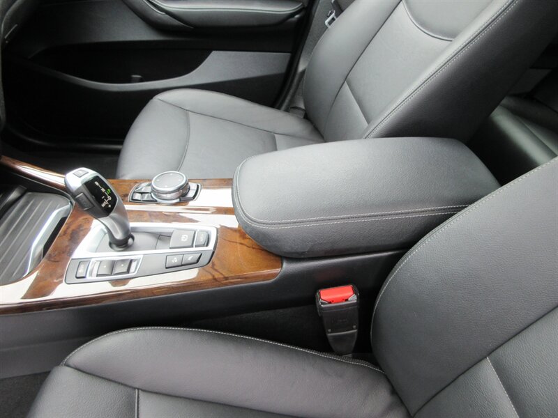 2016 BMW X3 xDrive28i   - Photo 26 - Bohemia, NY 11716