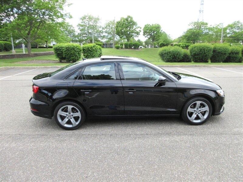 2017 Audi A3 2.0T quattro Premium   - Photo 10 - Bohemia, NY 11716