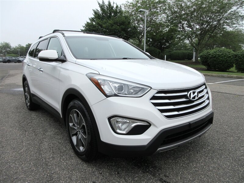 2013 Hyundai Santa Fe GLS  
