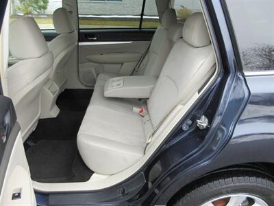 2013 Subaru Outback 2.5i Premium - Photo 43 - Bohemia, NY 11716
