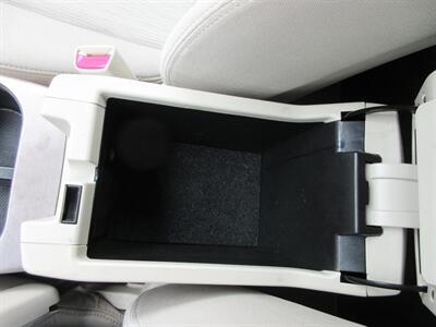 2013 Subaru Outback 2.5i Premium - Photo 34 - Bohemia, NY 11716