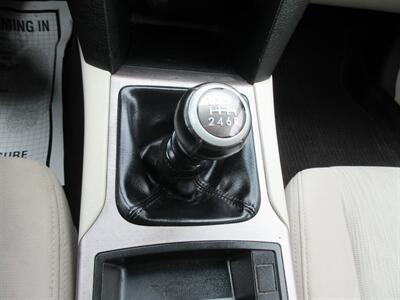 2013 Subaru Outback 2.5i Premium - Photo 33 - Bohemia, NY 11716