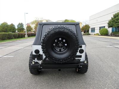 2005 Jeep Wrangler Unlimited   - Photo 12 - Bohemia, NY 11716