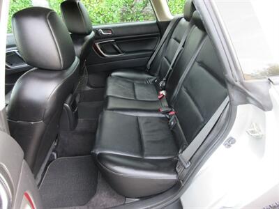 2007 Subaru Outback 2.5i Limited   - Photo 48 - Bohemia, NY 11716