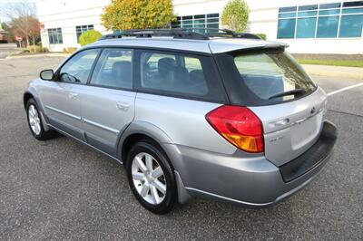 2007 Subaru Outback 2.5i Limited   - Photo 3 - Bohemia, NY 11716