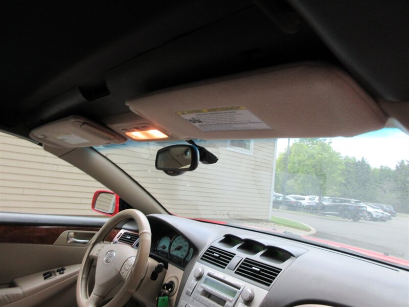 2006 Toyota Camry Solara SLE V6 - Photo 33 - Bohemia, NY 11716