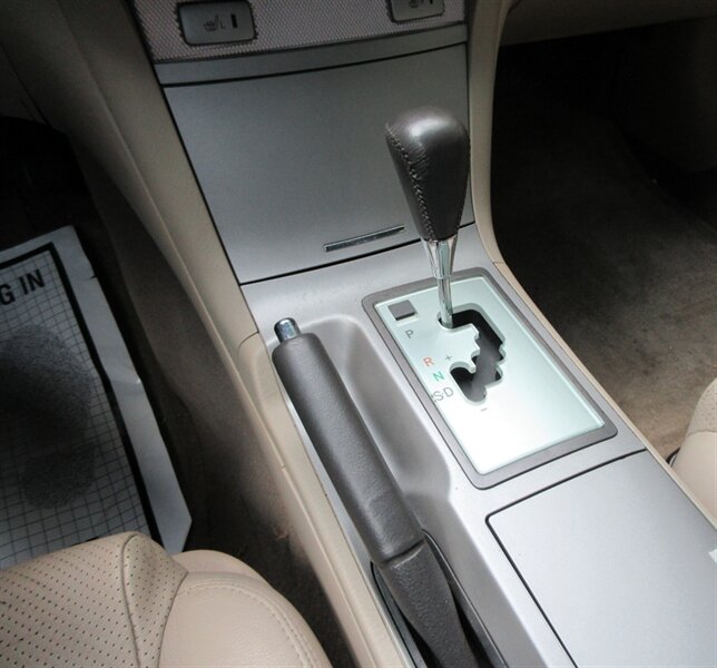 2006 Toyota Camry Solara SLE V6 - Photo 27 - Bohemia, NY 11716