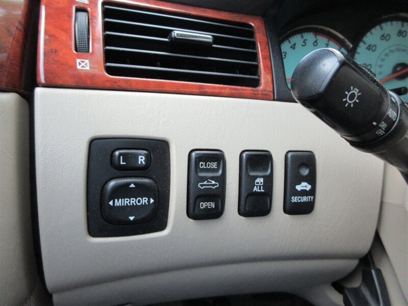 2006 Toyota Camry Solara SLE V6 - Photo 21 - Bohemia, NY 11716