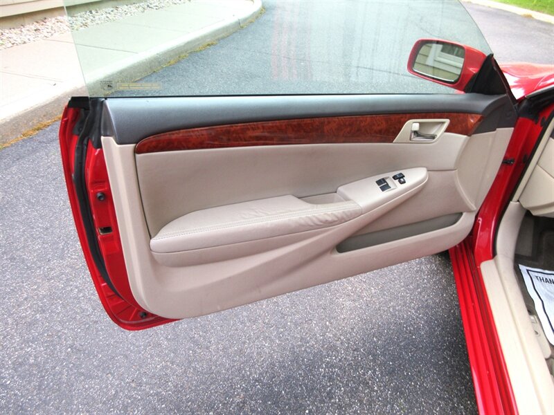 2006 Toyota Camry Solara SLE V6 - Photo 20 - Bohemia, NY 11716
