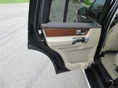 2016 Land Rover LR4 HSE   - Photo 43 - Bohemia, NY 11716