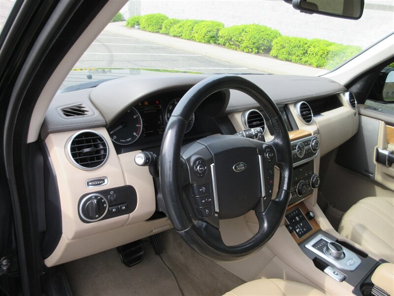 2016 Land Rover LR4 HSE   - Photo 24 - Bohemia, NY 11716
