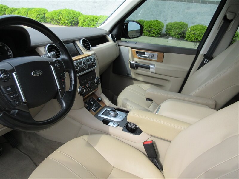 2016 Land Rover LR4 HSE   - Photo 27 - Bohemia, NY 11716
