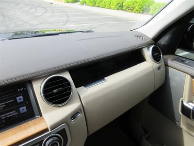 2016 Land Rover LR4 HSE   - Photo 35 - Bohemia, NY 11716