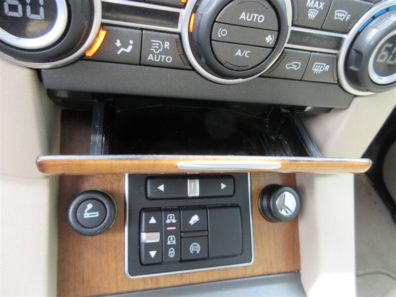 2016 Land Rover LR4 HSE   - Photo 32 - Bohemia, NY 11716