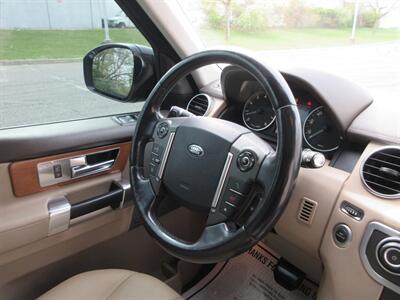 2016 Land Rover LR4 HSE   - Photo 25 - Bohemia, NY 11716