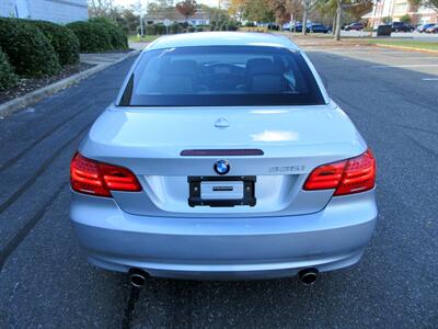 2011 BMW 335i  Convertible - Photo 16 - Bohemia, NY 11716