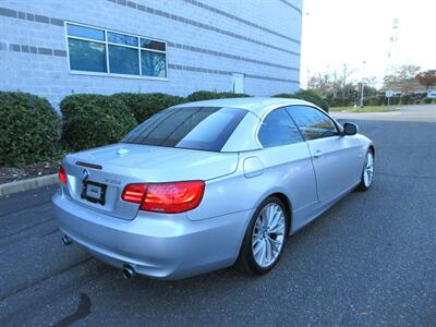 2011 BMW 335i  Convertible - Photo 12 - Bohemia, NY 11716