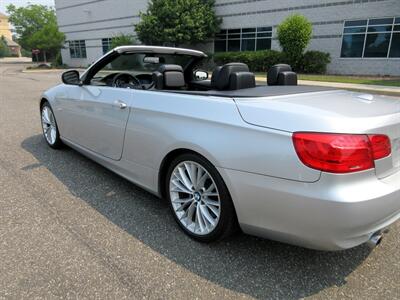 2011 BMW 335i  Convertible - Photo 23 - Bohemia, NY 11716