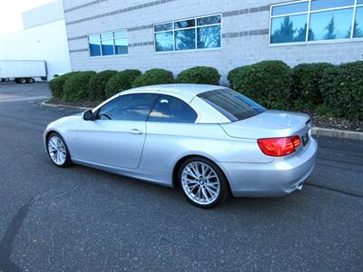 2011 BMW 335i  Convertible - Photo 11 - Bohemia, NY 11716