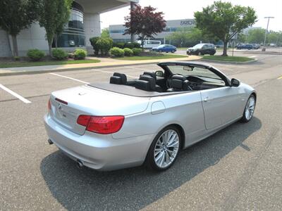 2011 BMW 335i  Convertible - Photo 8 - Bohemia, NY 11716