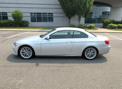 2011 BMW 335i  Convertible - Photo 19 - Bohemia, NY 11716