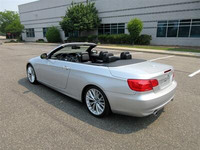 2011 BMW 335i  Convertible - Photo 7 - Bohemia, NY 11716