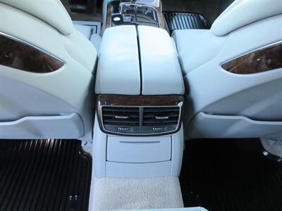 2011 Audi A8 L quattro   - Photo 47 - Bohemia, NY 11716