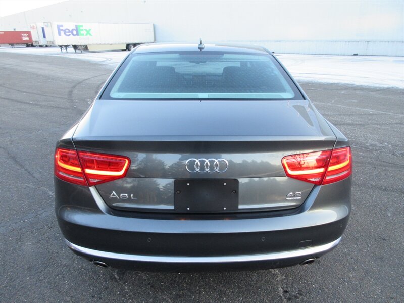 2011 Audi A8 L quattro   - Photo 14 - Bohemia, NY 11716