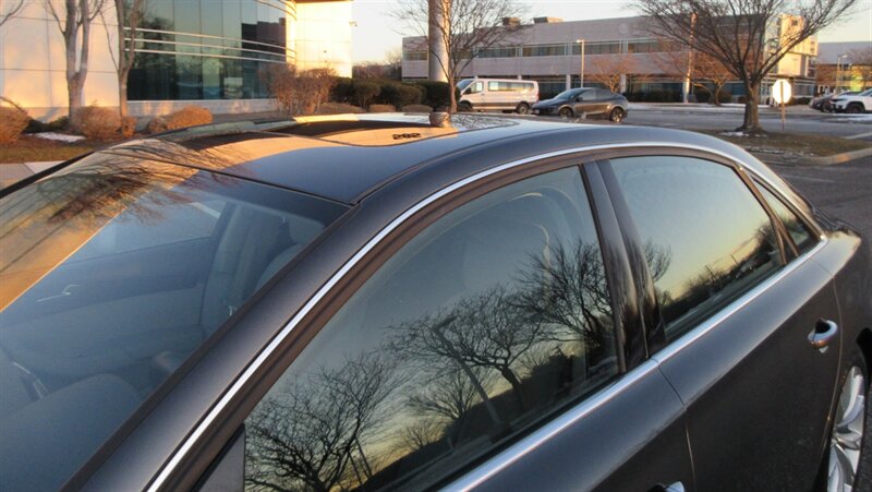 2011 Audi A8 L quattro   - Photo 21 - Bohemia, NY 11716