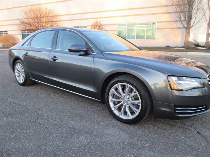 2011 Audi A8 L quattro   - Photo 16 - Bohemia, NY 11716