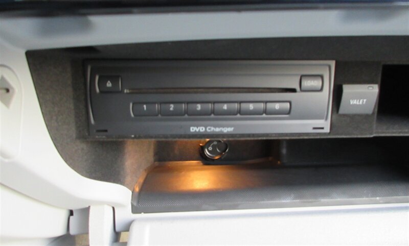 2011 Audi A8 L quattro   - Photo 56 - Bohemia, NY 11716