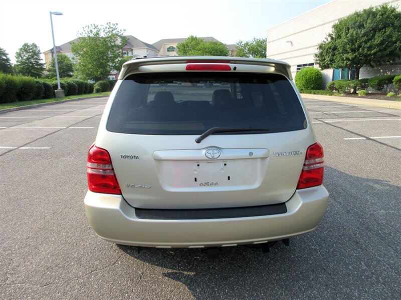 2003 Toyota Highlander Limited   - Photo 18 - Bohemia, NY 11716