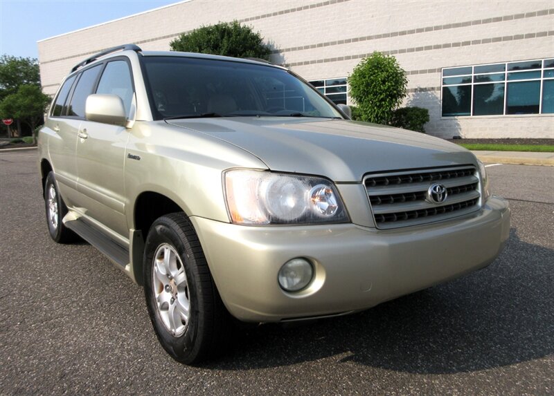 2003 Toyota Highlander Limited   - Photo 2 - Bohemia, NY 11716