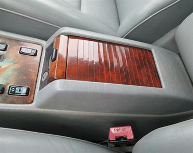 1991 Mercedes-Benz 560 SEL - Photo 28 - Bohemia, NY 11716