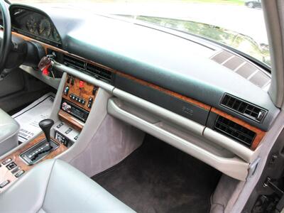 1991 Mercedes-Benz 560 SEL - Photo 49 - Bohemia, NY 11716