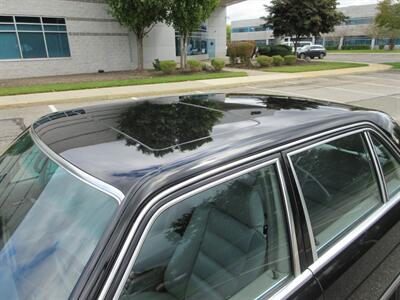 1991 Mercedes-Benz 560 SEL - Photo 18 - Bohemia, NY 11716
