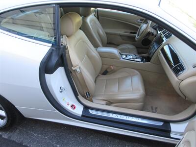 2010 Jaguar XK XKR - Photo 48 - Bohemia, NY 11716